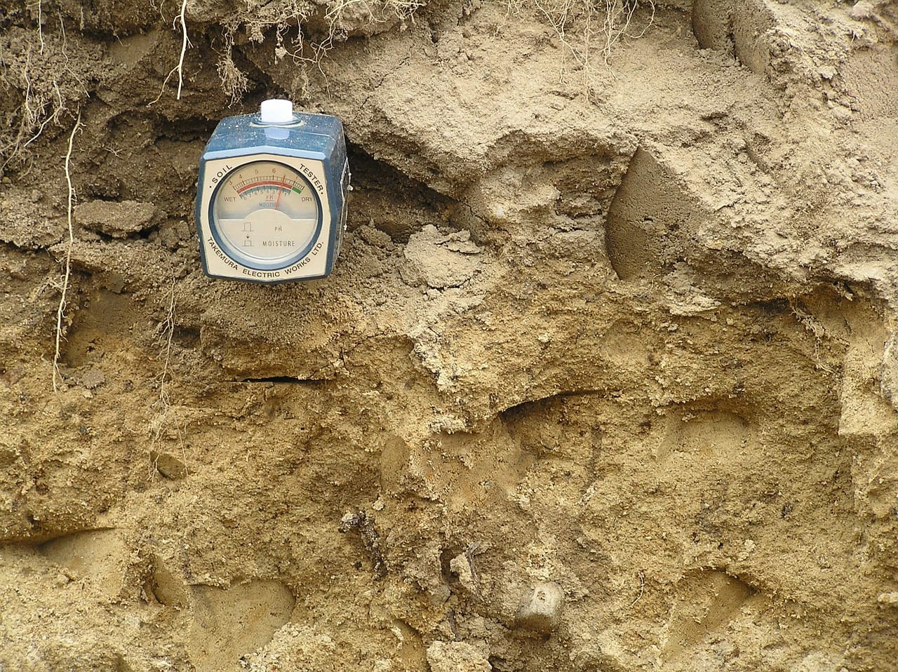 kvplus/articles/the-soil-profile-g3d590d1d5_1280.jpg